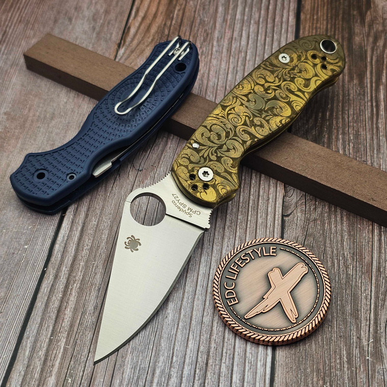 Spyderco Para 3 Blue FRN Compression Lock w/Engraved Brass Scales