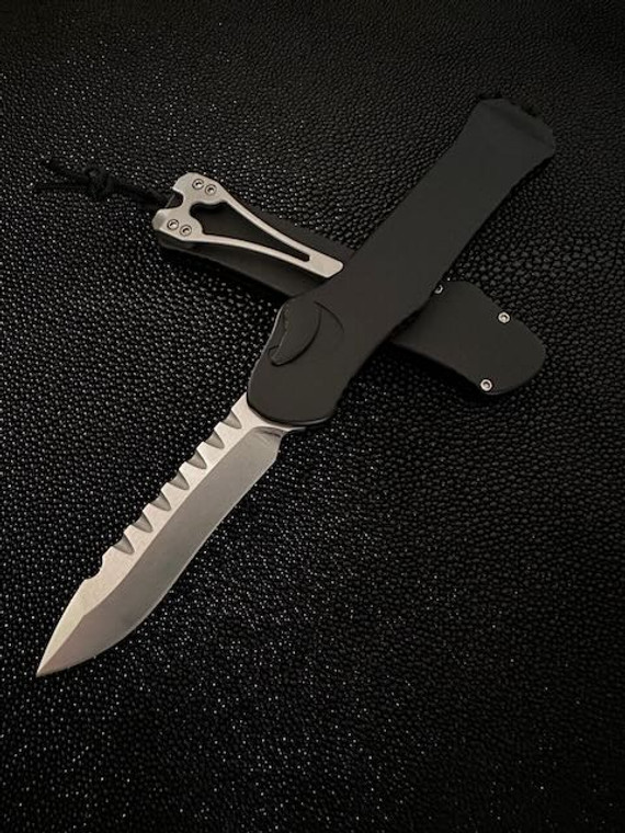 Heretic Knives Hydra Single Action Satin Recurve H008-1A