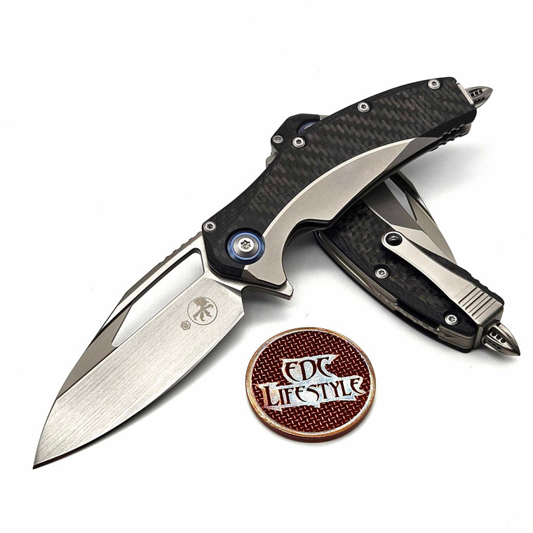 Microtech Matrix Titanium Handle Hand Rubbed Satin Standard Blue Ti Pivot Collar Carbon Fiber Scales 165C-4CFTI