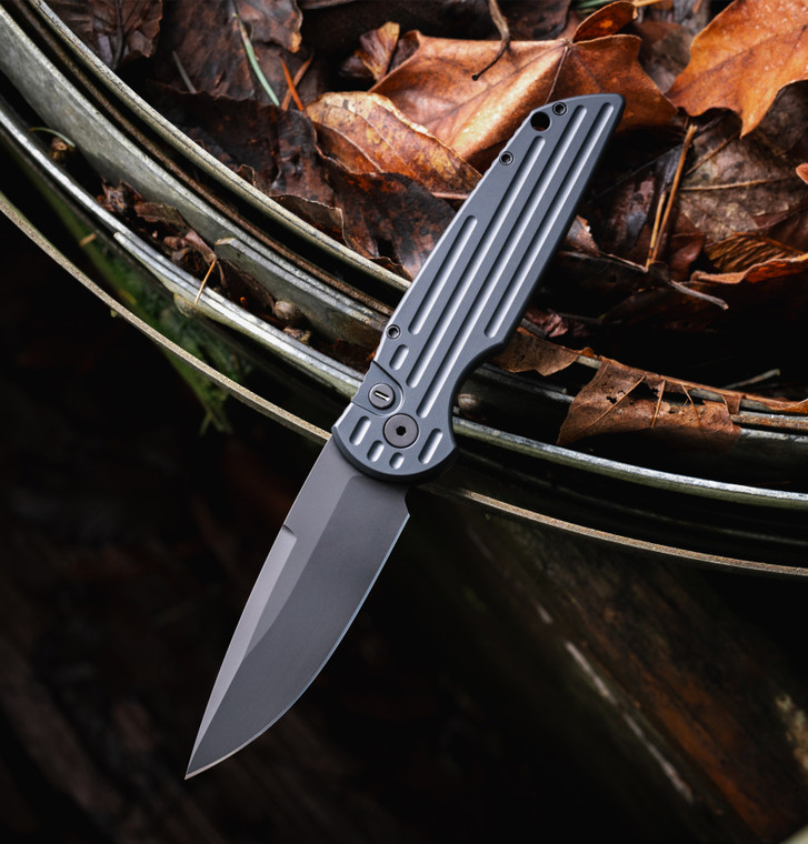 Pro-Tech Knives TR-3 Swat Operator Auto w/Grooves, 3.5" Clip Point, Tritium Push Button