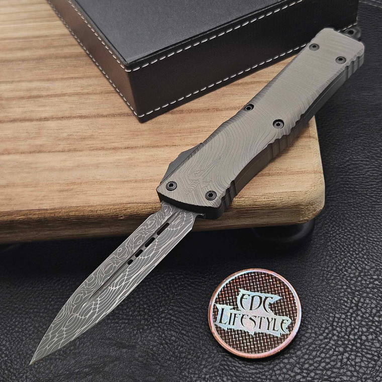 Microtech Knives Combat Troodon 142-16DLCBES Beskar Dagger Damascus Standard DLC HW - Preowned