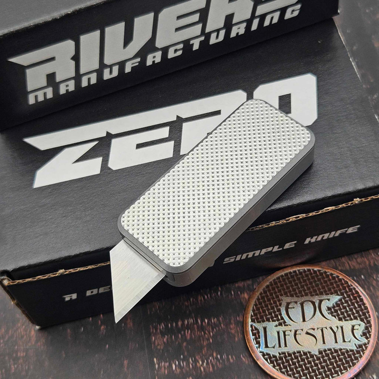 Rivery Zero Knurled Worn Gray Aluminum Razor Blade OTF w/Lanyard Hole