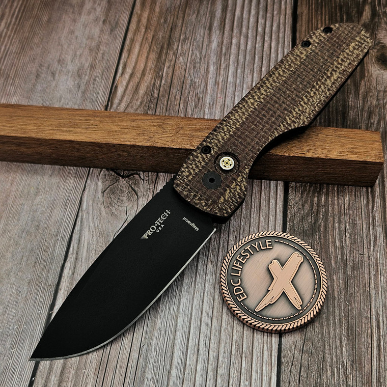 Pro-Tech Knives Blade Show Atlanta 2025 Vero Synapse Design Black Aluminum Handle w/Burlap Canvas Micarta Lid, DLC Black Magnacut Blade Mosaic Pin Button, Titanium Clip