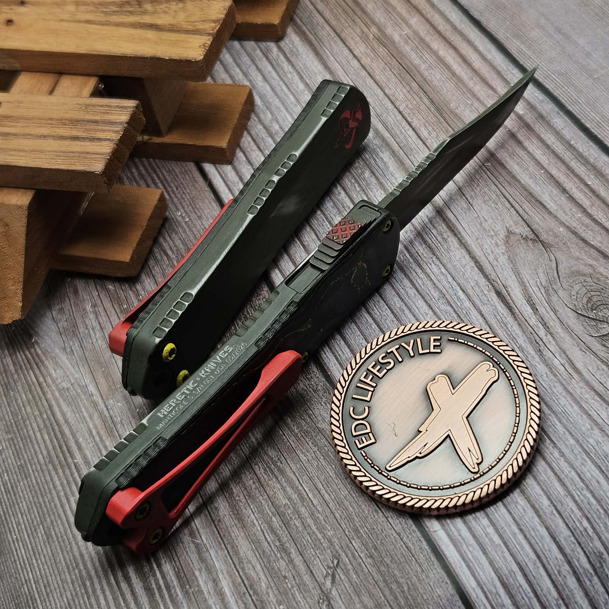 Heretic Manticore S Bounty Hunter Bowie H022B-A-BOUNTY
