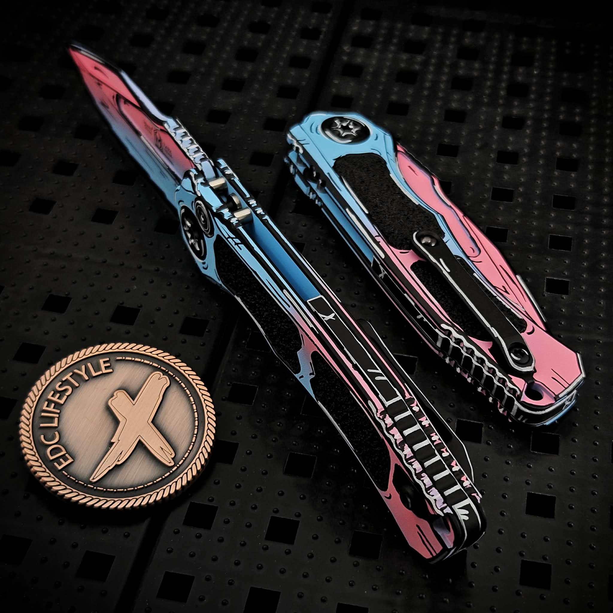 Heretic Knives Wraith Auto V4 Clip Point Cotton Candy Cel Shading