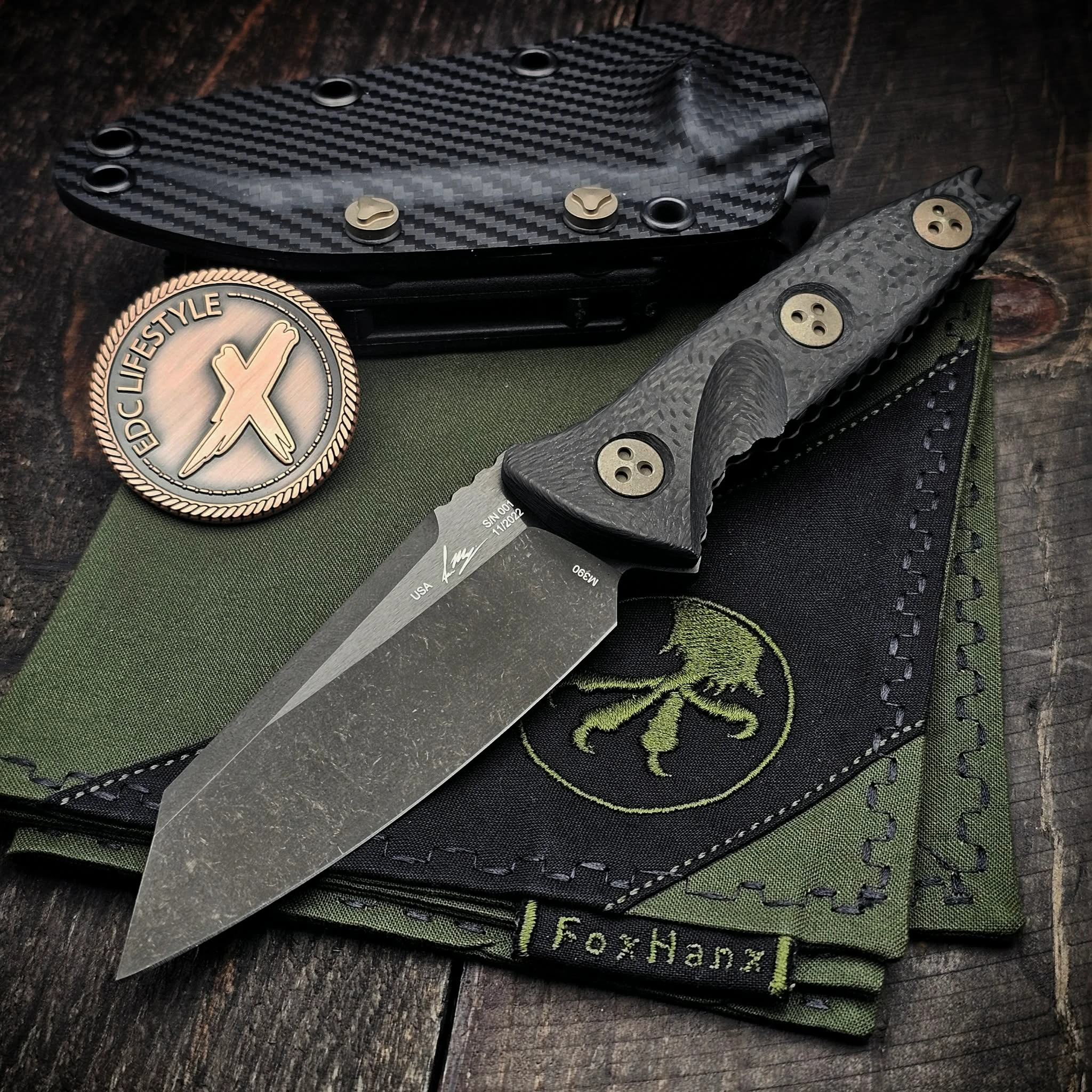 【即購入・無言可】Shock Charmers［L］CF【fab】 Microtech 93M-1DLCCFS Socom Alpha Mini Fixed Warcom DLC Carbon