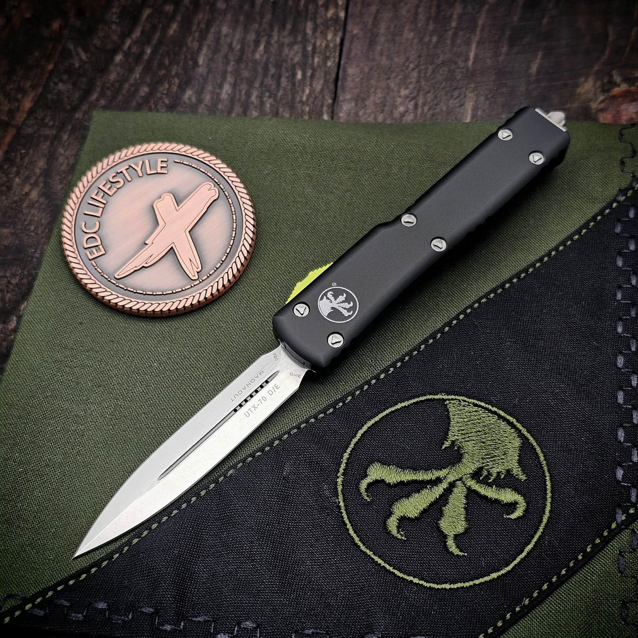 Microtech UTX-70 D/E Magnacut Stonewash 147-10HQ S/N 001