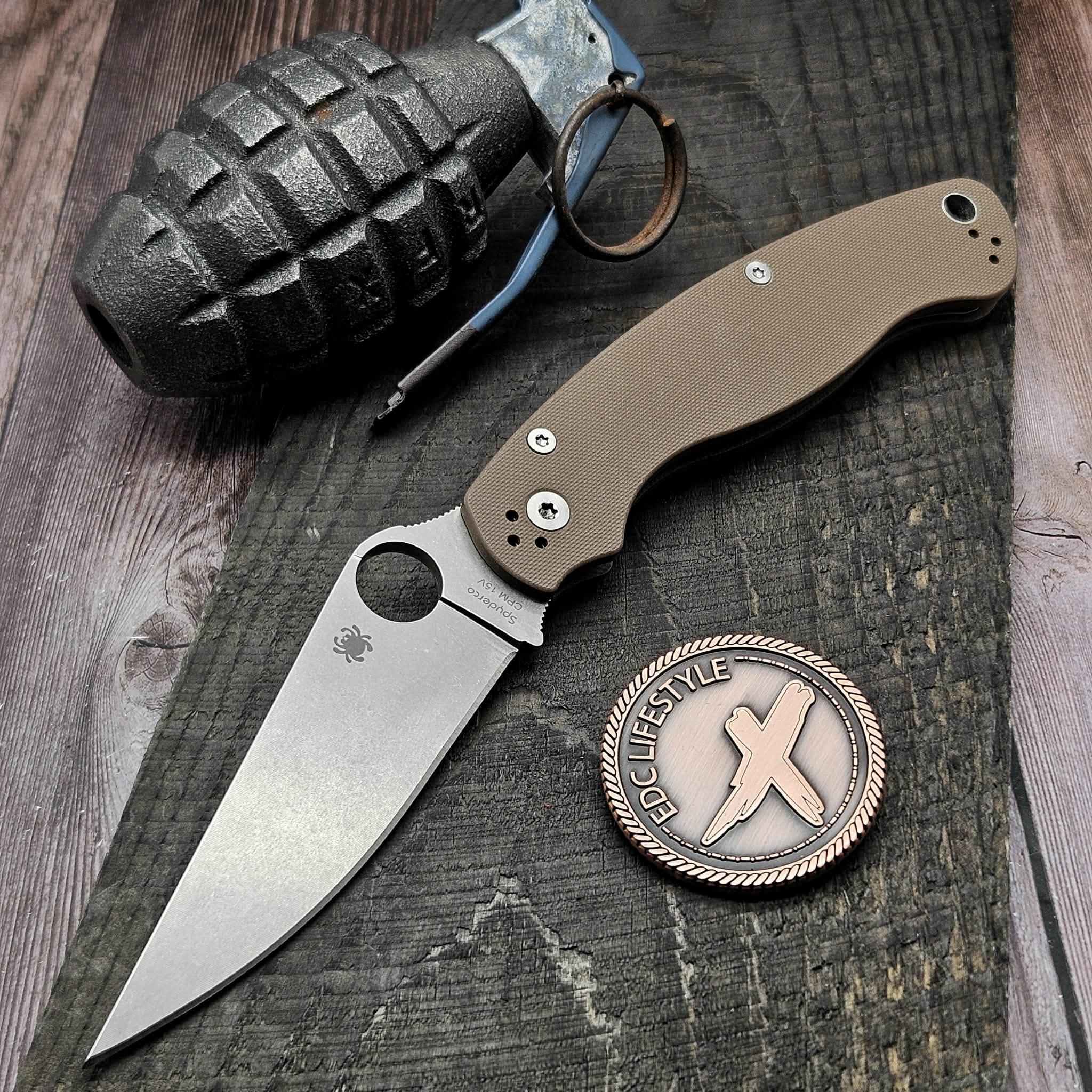 Spyderco Military 2 Brown G-10 Compression Lock 15V Sprint Run