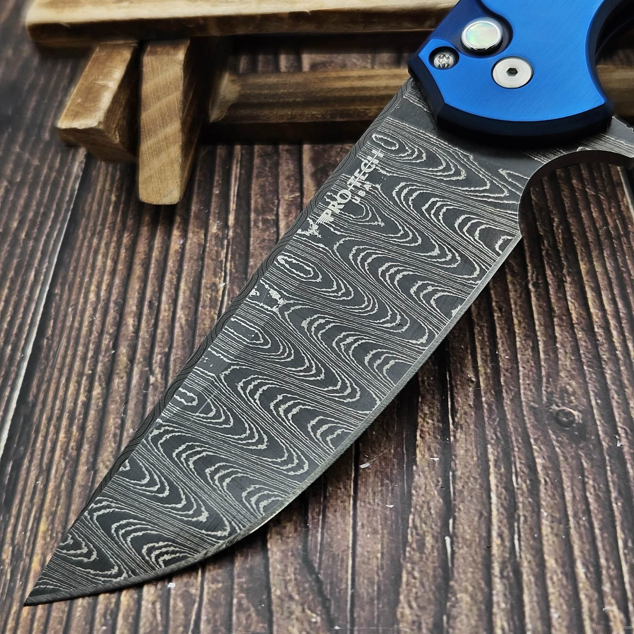 【希少】ufmウエダSurfaceTwitcher BORONSTS-501MN Pro-Tech 2026 Enthusiant Exclusive 004 Mordax 17-4 Steel Sapphire