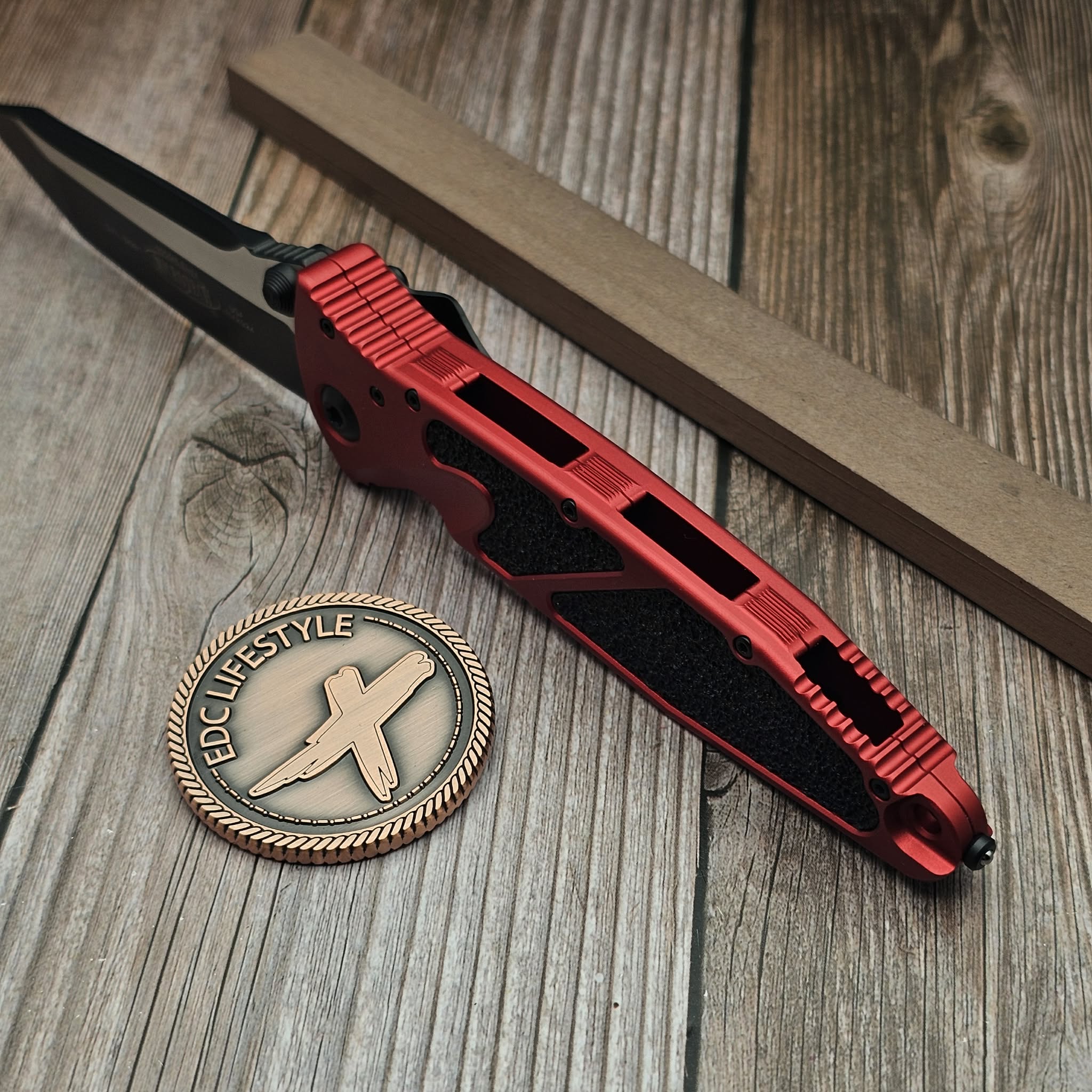 Microtech Socom Elite Manual Red T/E 161-1RD S/N 19981 - Preowned