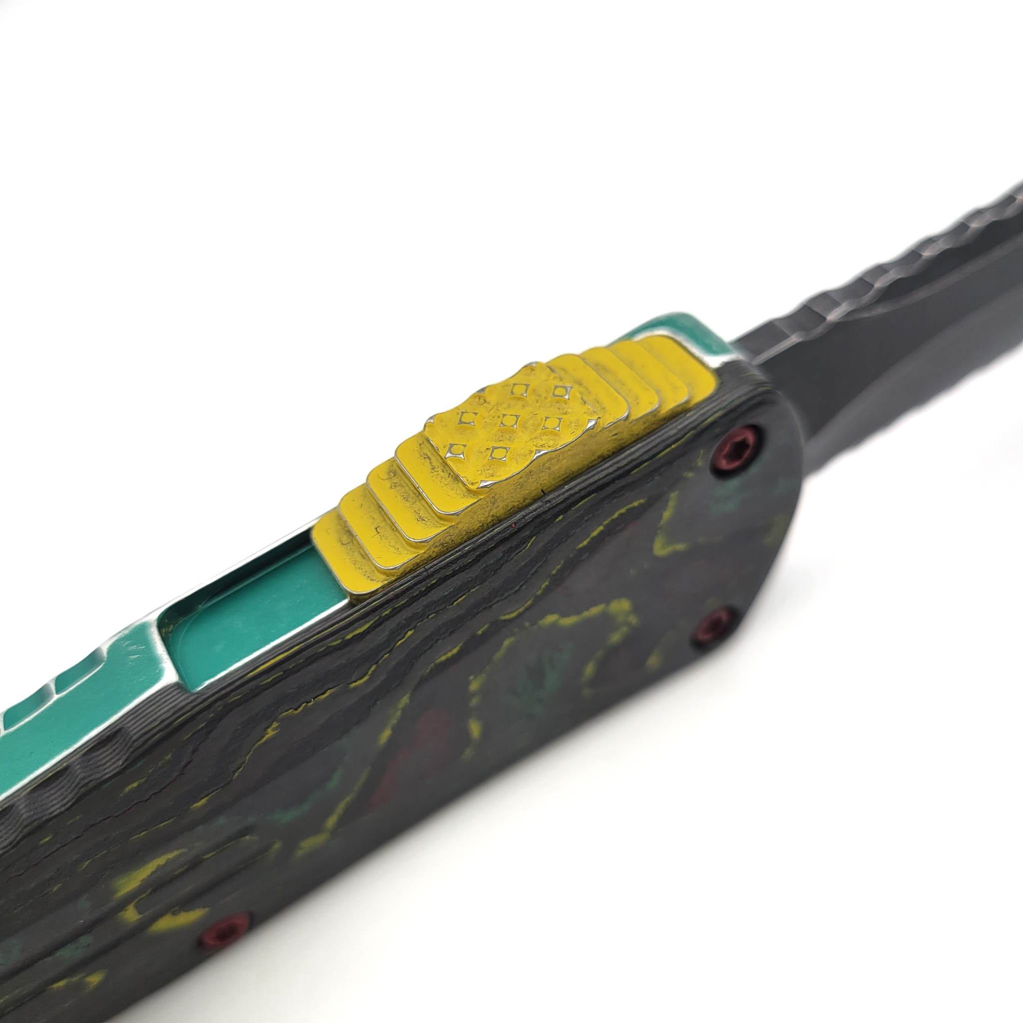 Heretic Manticore X Bounty Hunter Tanto Full Serrated H031-8C