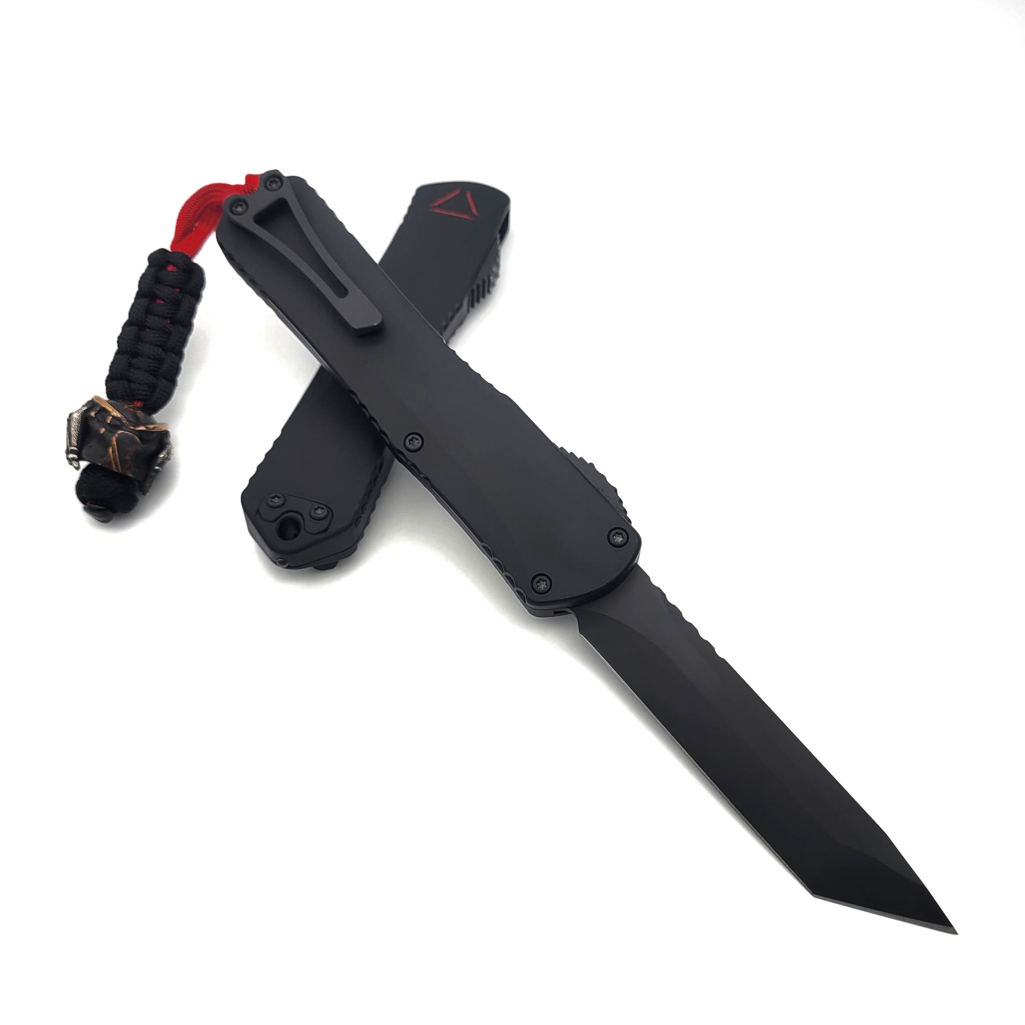 Heretic Manticore X Deep Engraved Red Predator Logo, DLC Tanto