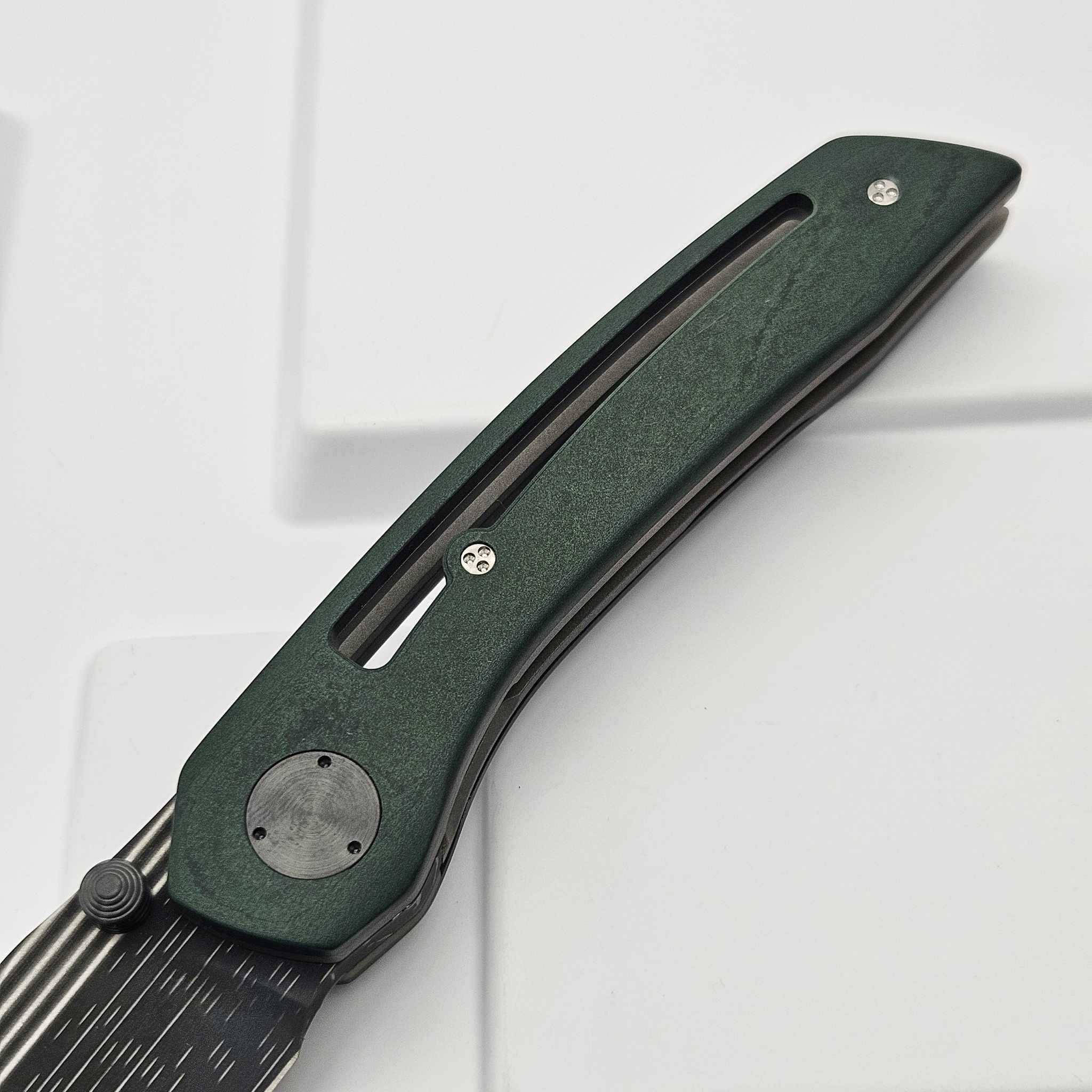 ViKnives Forte V4 #28 Stainless Galactic Bacon Liner Lock Emerald