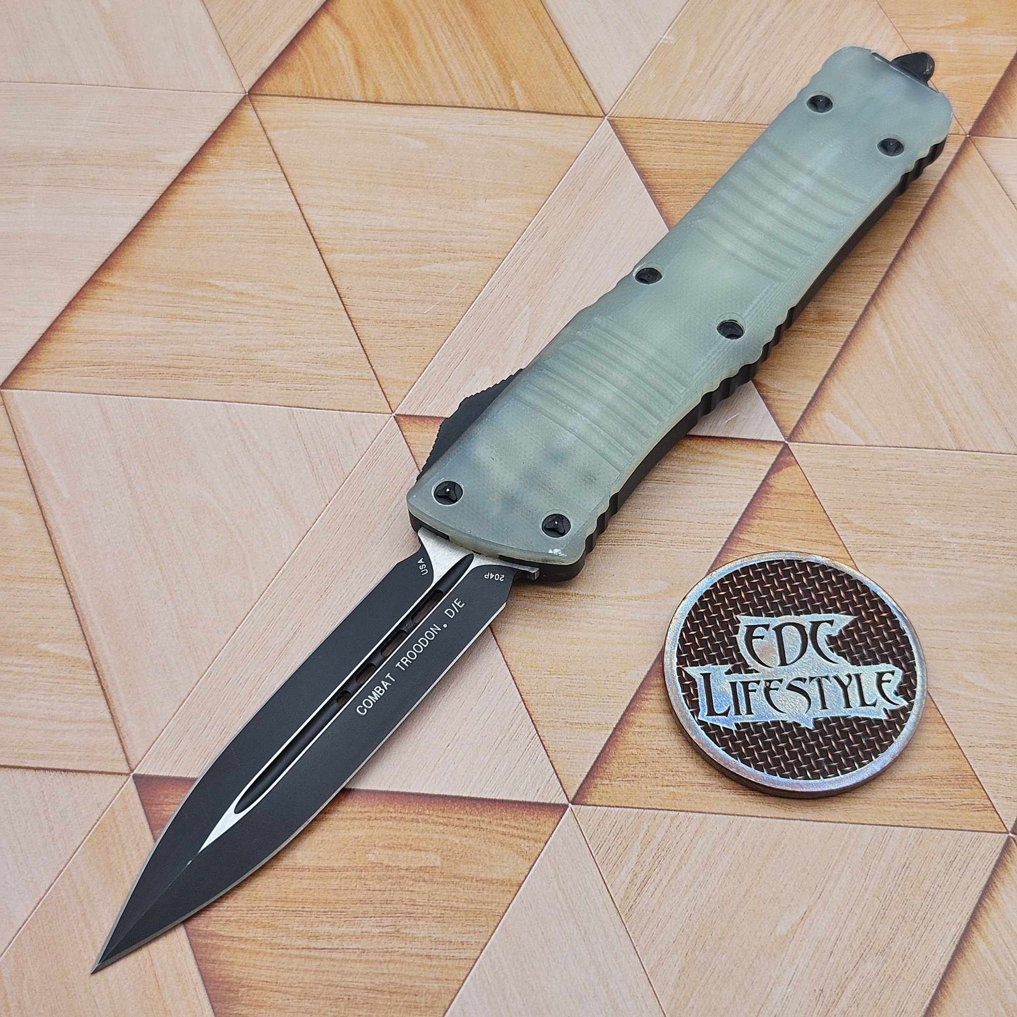 Microtech 142-1GTJGS Combat Troodon Jade G-10 Double Edge Black