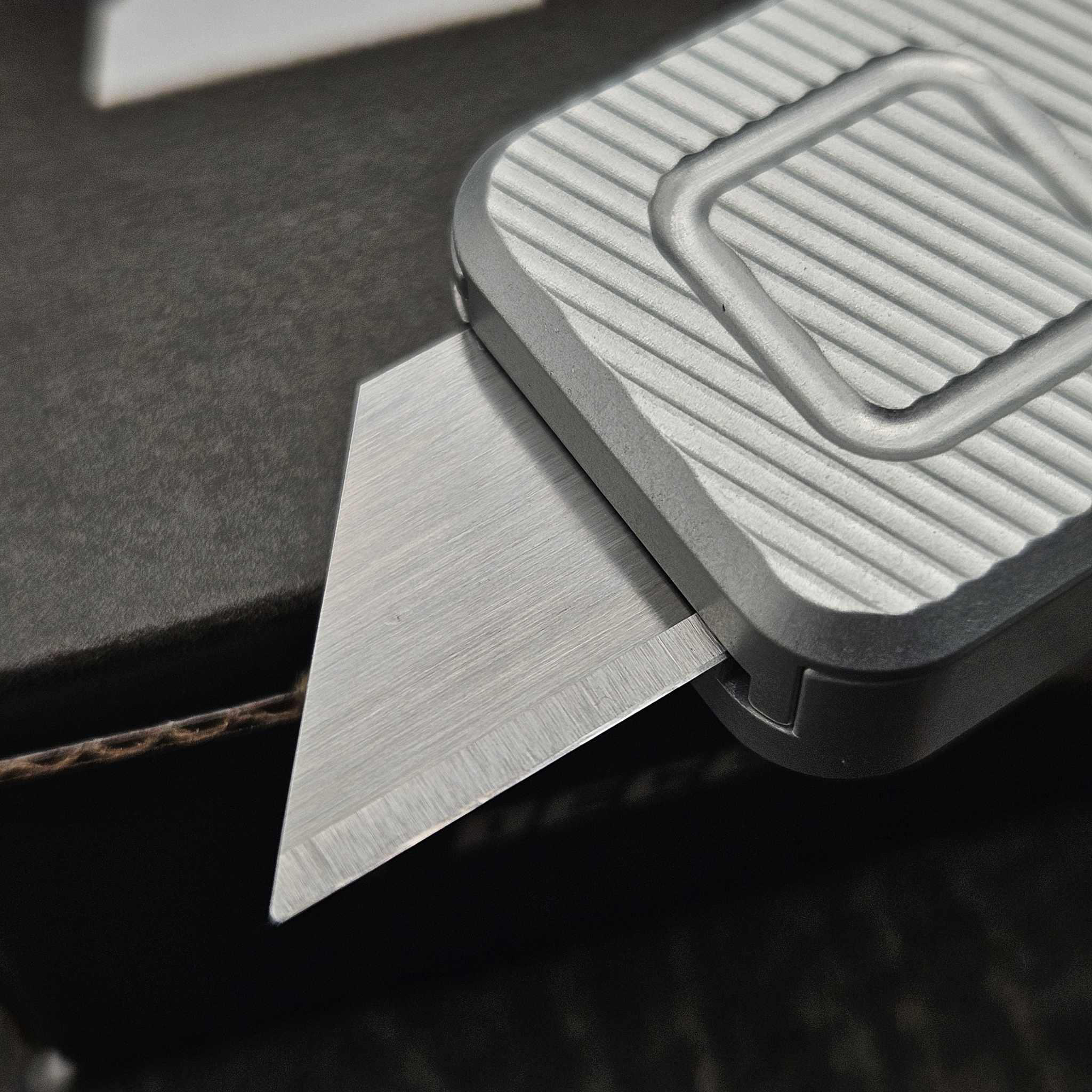 Rivery Zero File Pattern Gray Aluminum Razor Blade OTF w/Lanyard Hole