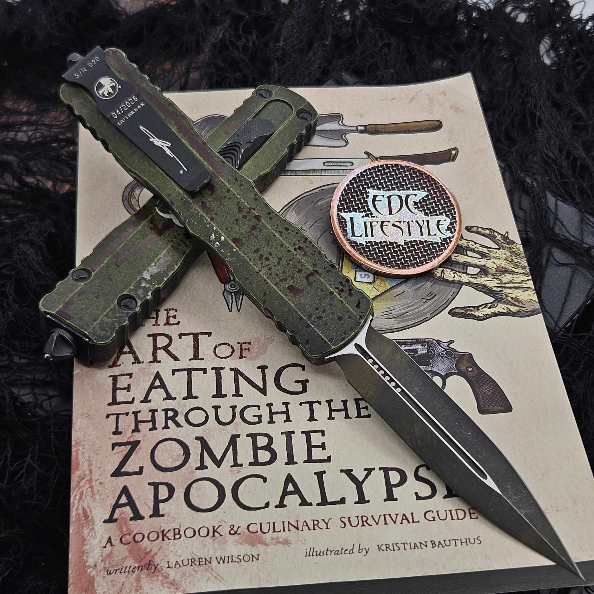 Microtech Knives Dirac Delta Outbreak 3.75