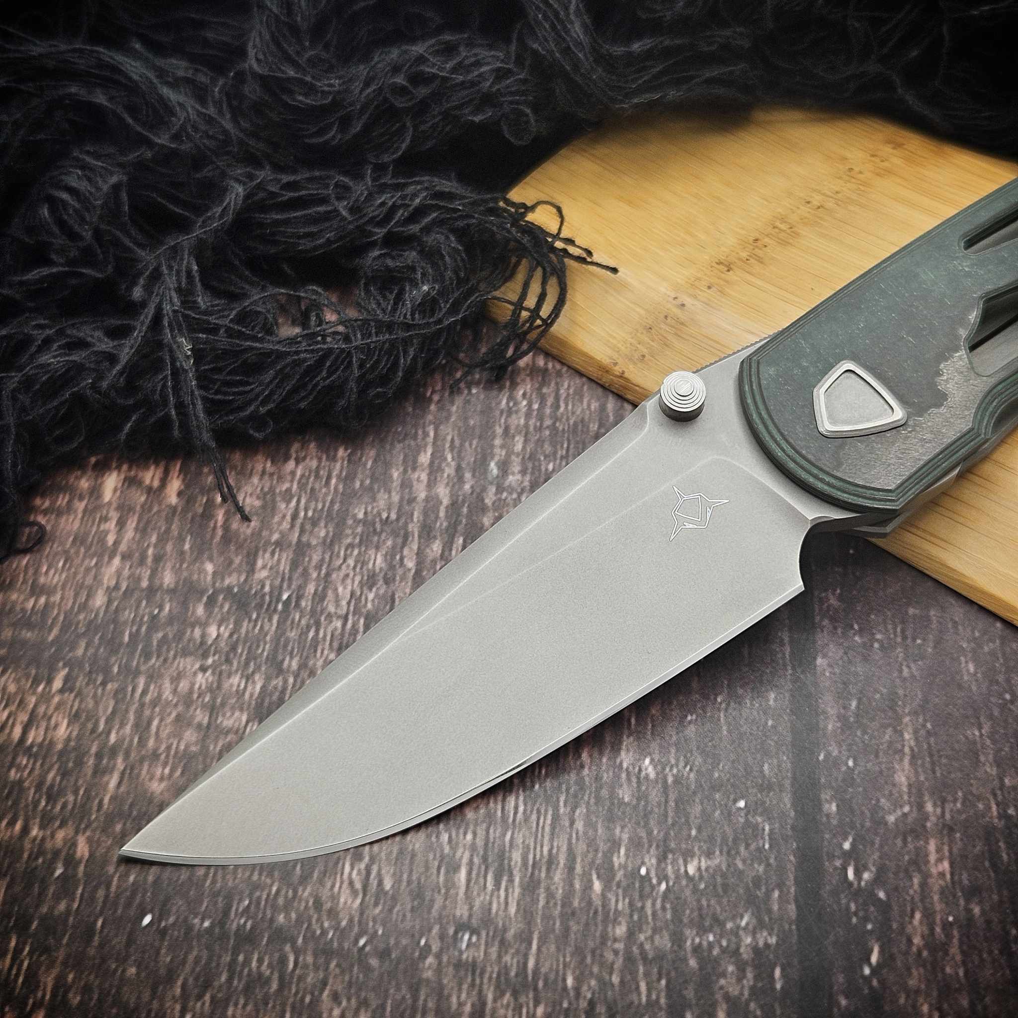 Sharknivco Waka Green CamoQuartz Frame Lock w/RWL34 ZirBlast Blade