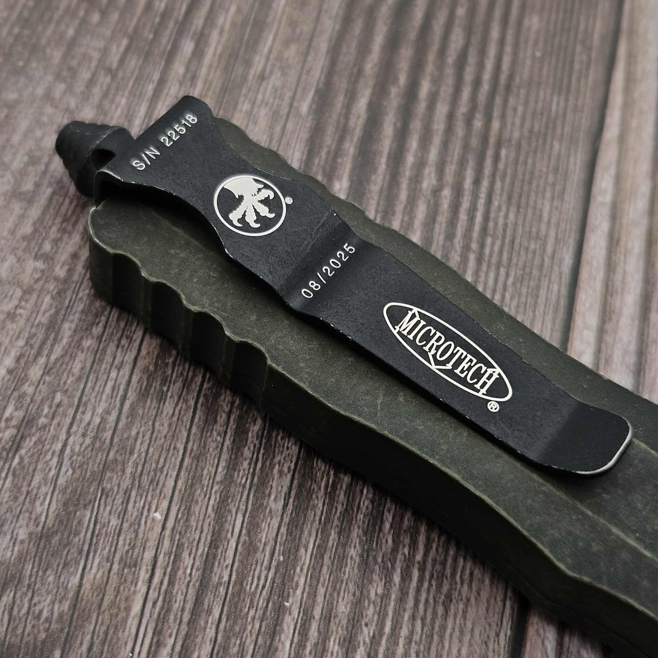 aMicrotech 225-1WGG Dirac Weathered Grenade Green Double Edge
