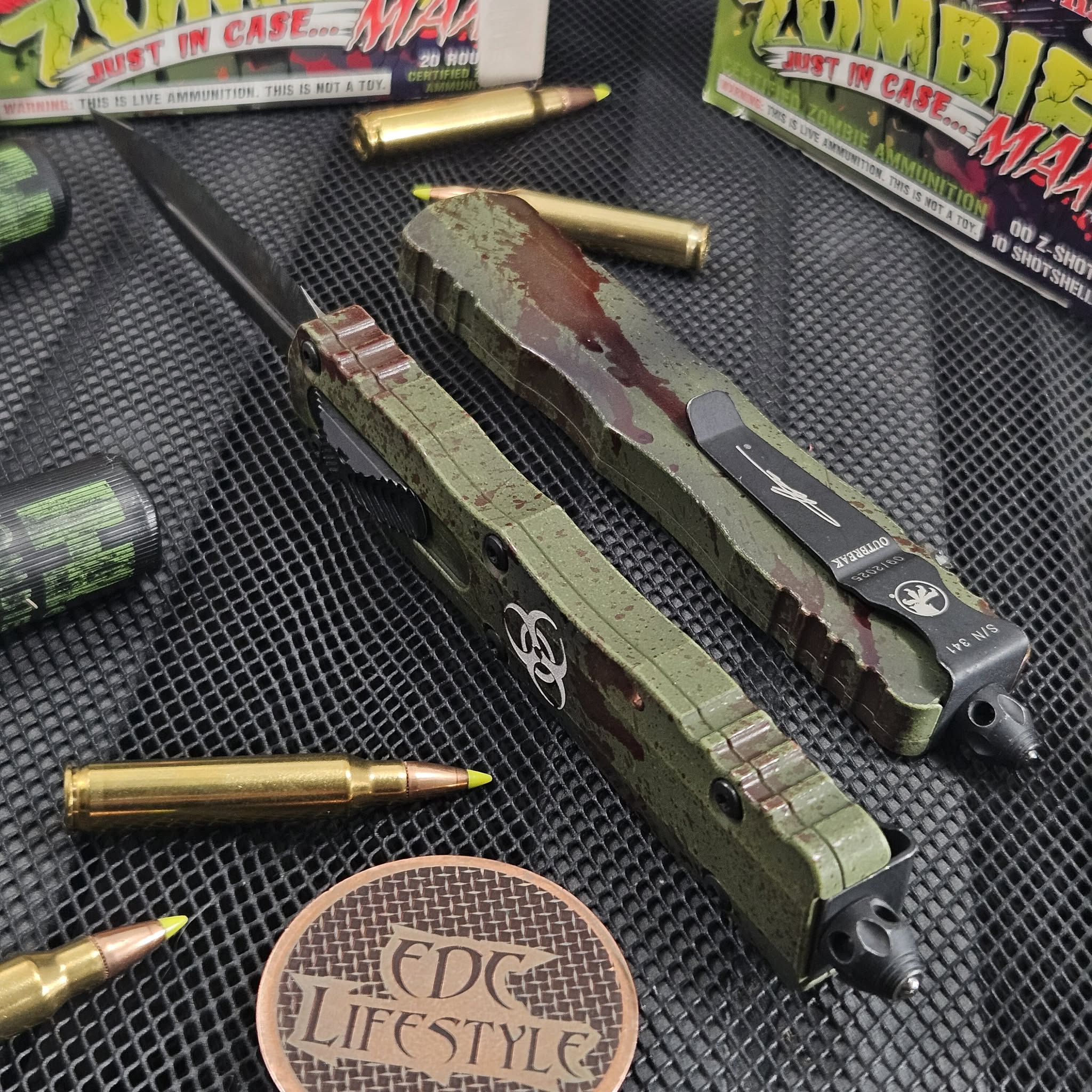 DMC HAWK acute ③ Microtech Knives Dirac Delta Outbreak 3.75