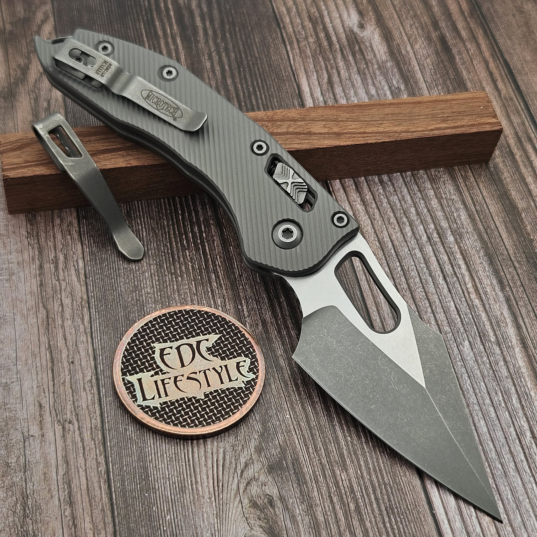 Microtech Stitch Ram-Lok S/E Fluted Natural Clear Apocalyptic