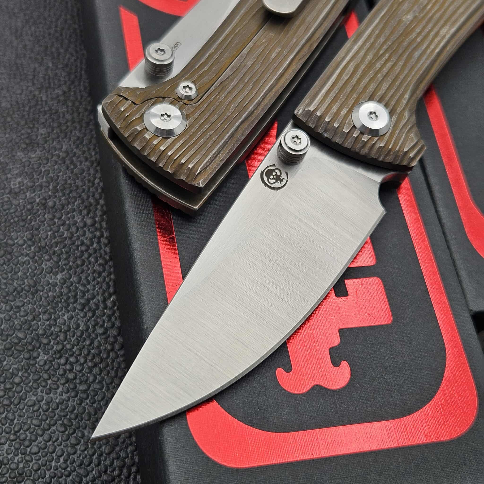 Chaves Knives RCK9 Bronze Grain Titanium 3.25