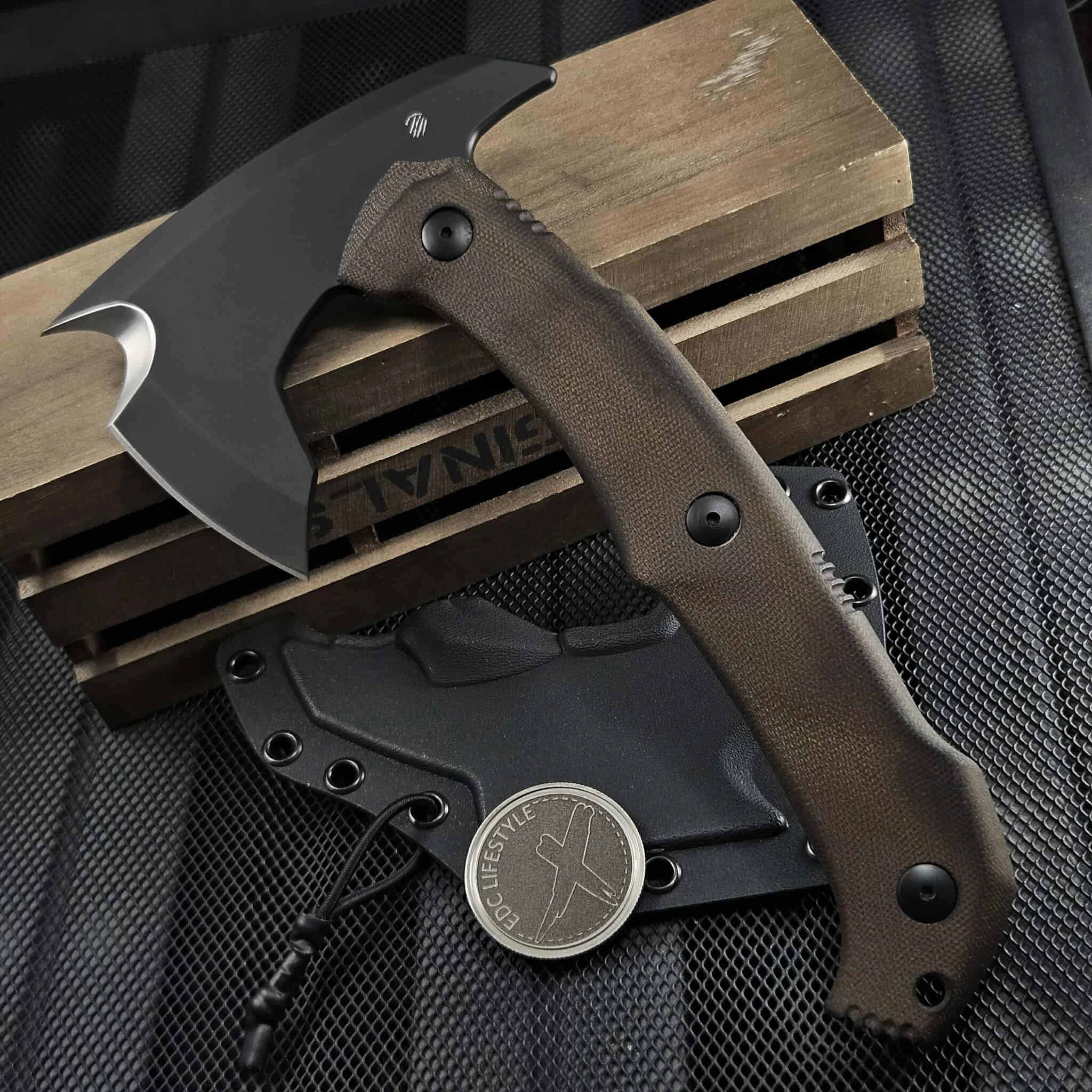 Bastinelli Knives Addiction Axe Burn Style Handle 3.5