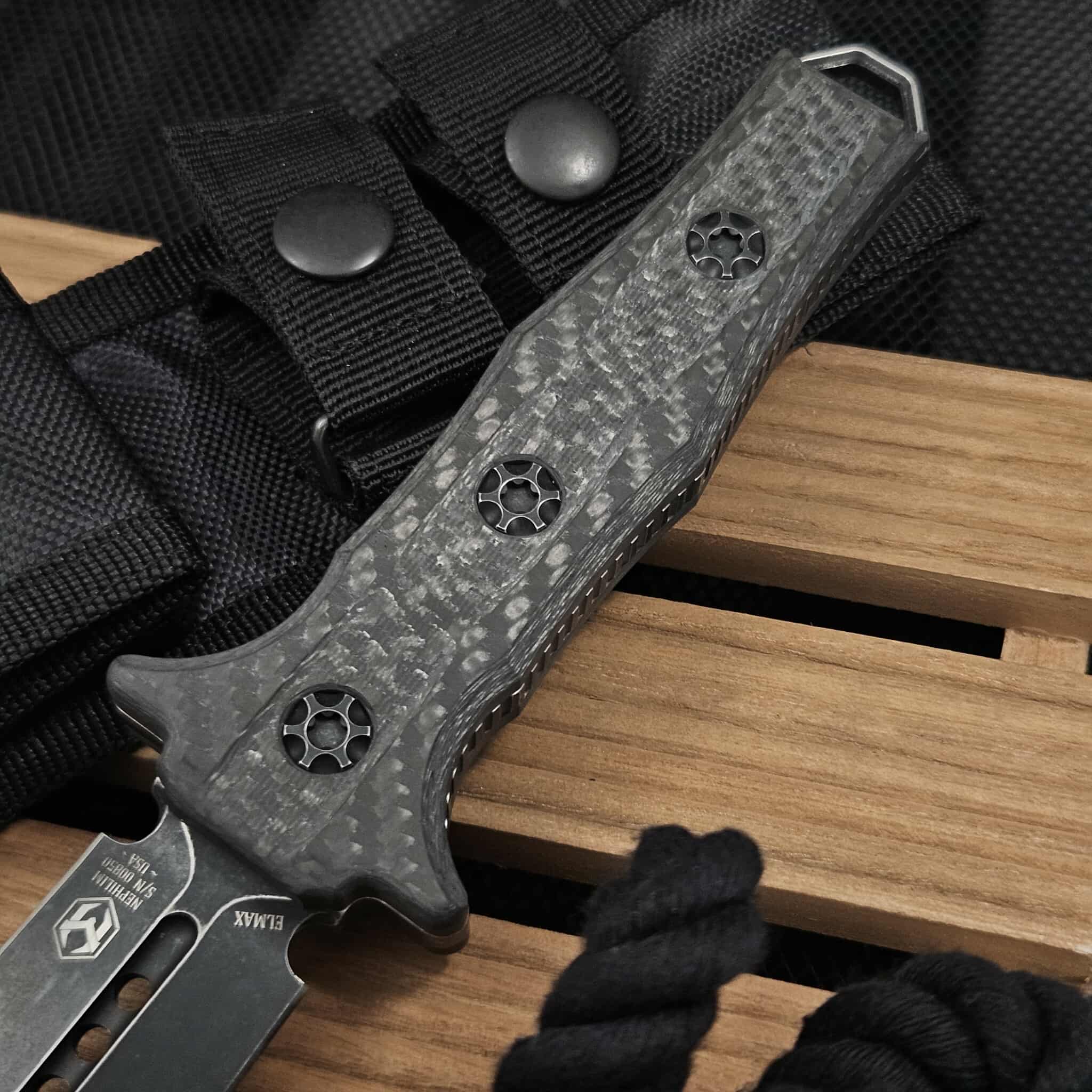 Heretic Nephilim Carbon Fiber Handle Battleworn Black Blade H003-8A-CF