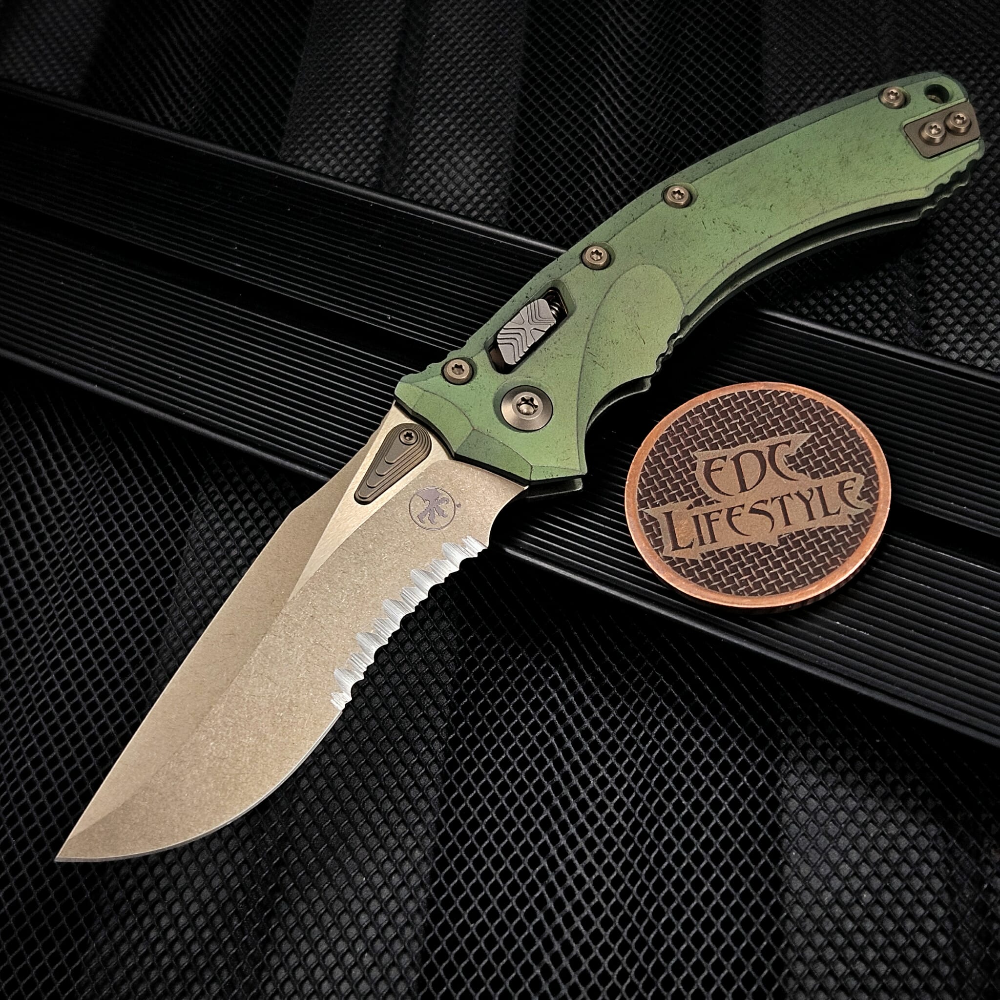 Microtech Amphibian Ram-Lok 137RL-14MS1 Antique Green Titanium