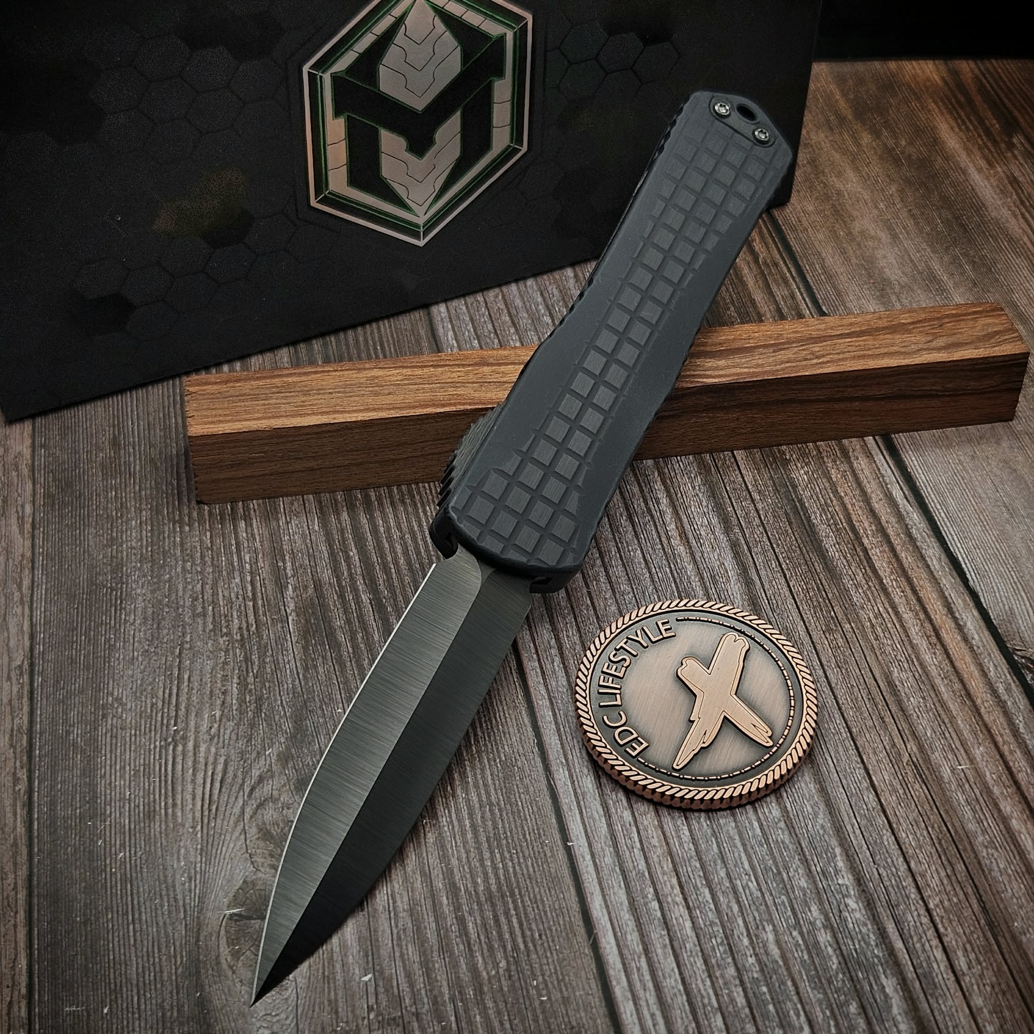 NA5694 GLEN HUNTER Otard MEUKOW など 9本セット Heretic Knives Custom Hand Ground Frag Manticore X D/E DLC - Preowned