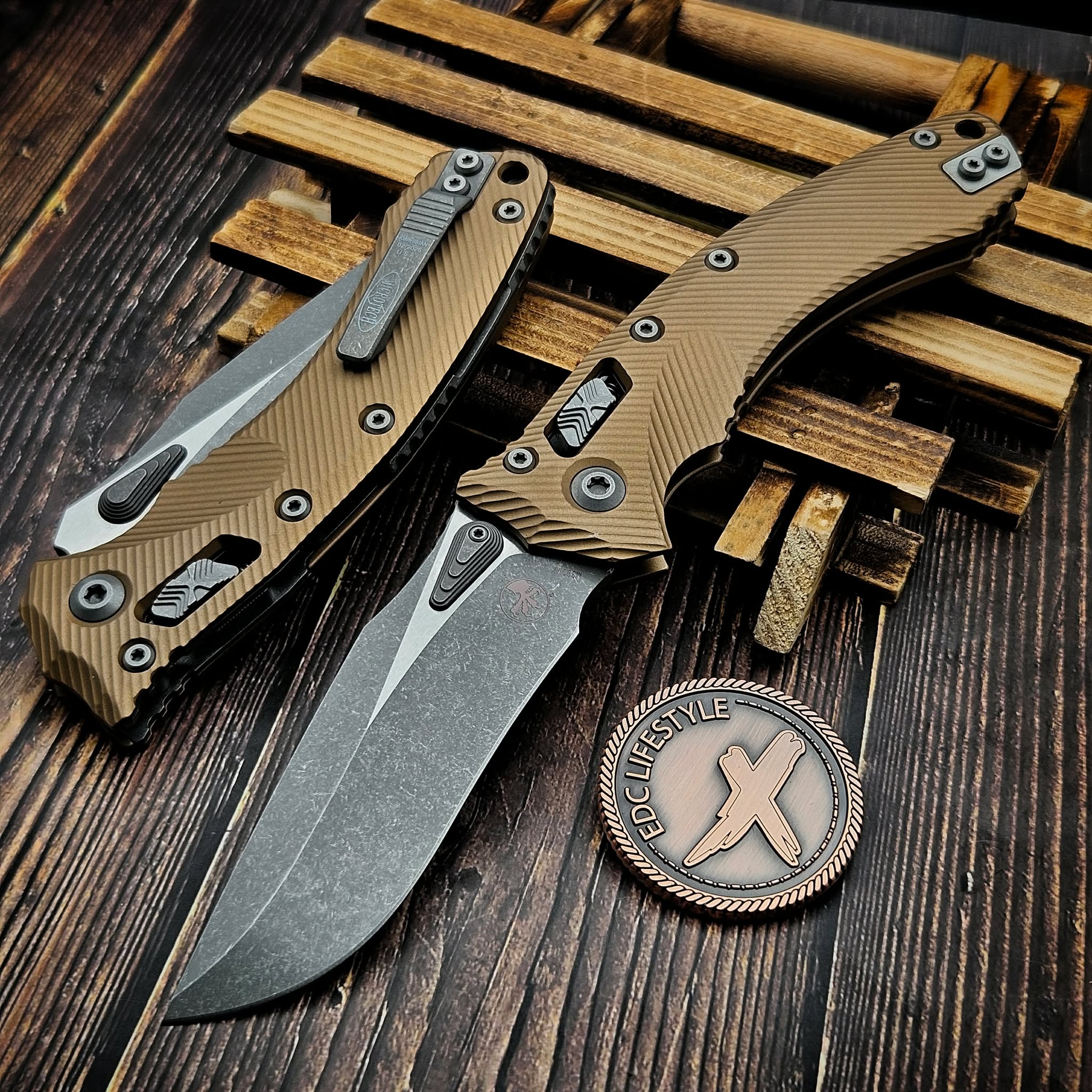 Microtech Amphibian Ram-Lok 137RL-10APFLBN Fluted Brown Aluminum