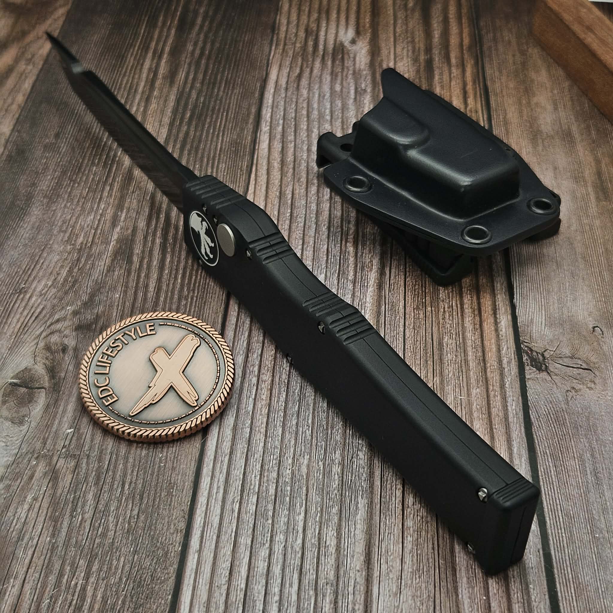 Microtech Halo V T/E DLC 150-1 S/N 06955- Preowned