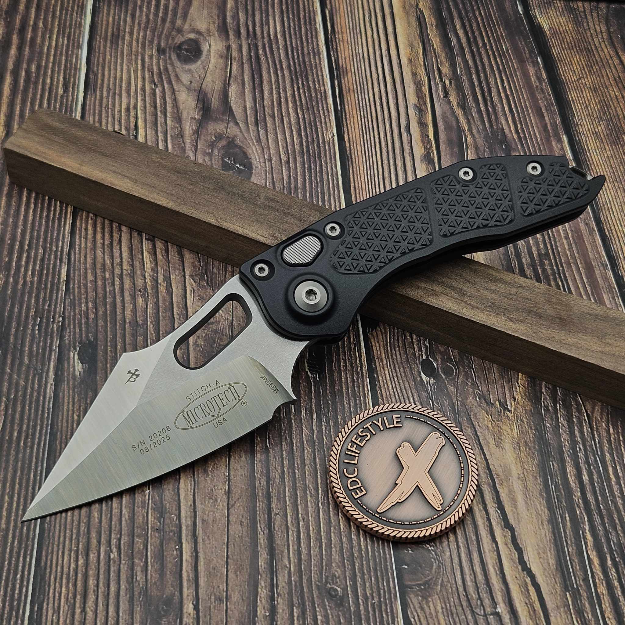 Microtech Stitch Auto Black S/E Satin 169-4 S/N 20208 - Preowned