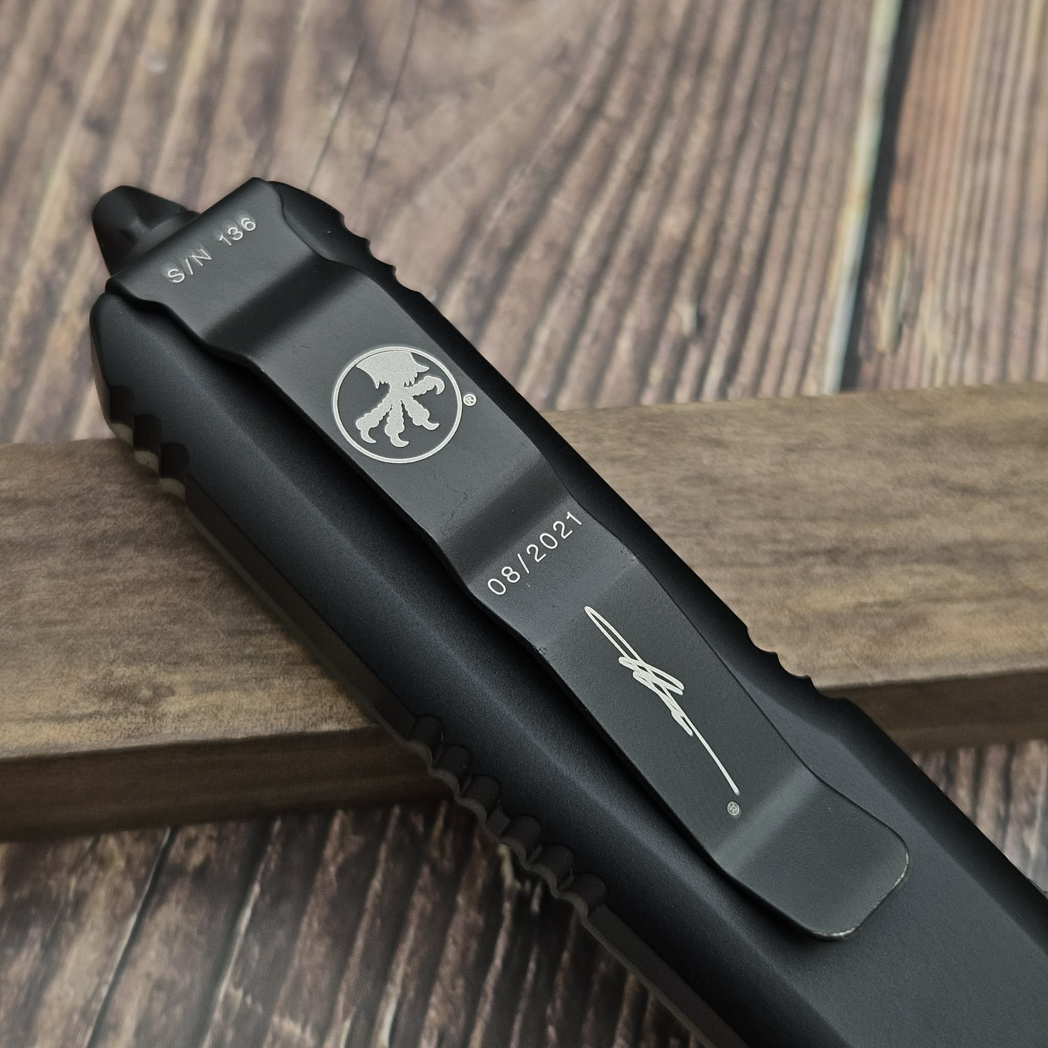 Microtech UTX-85 Jade G-10 D/E 232-1GTJGS S/N 136 - Preowned
