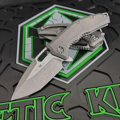 3DO MONTANA JONES 店頭デモマニュアル　非売品 Heretic Medusa Titanium Manual Folder Tanto Battleworn H009-5A-Ti