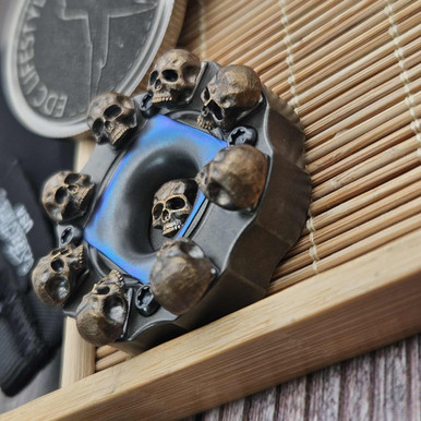 ハッピーメタル、、、 HiTex Gear Steel Flame Bronze Pile of Skulls Killbox Chip