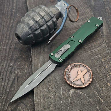 Microtech Dirac Delta Emerald Green D/E Apocalyptic 227-10APEG