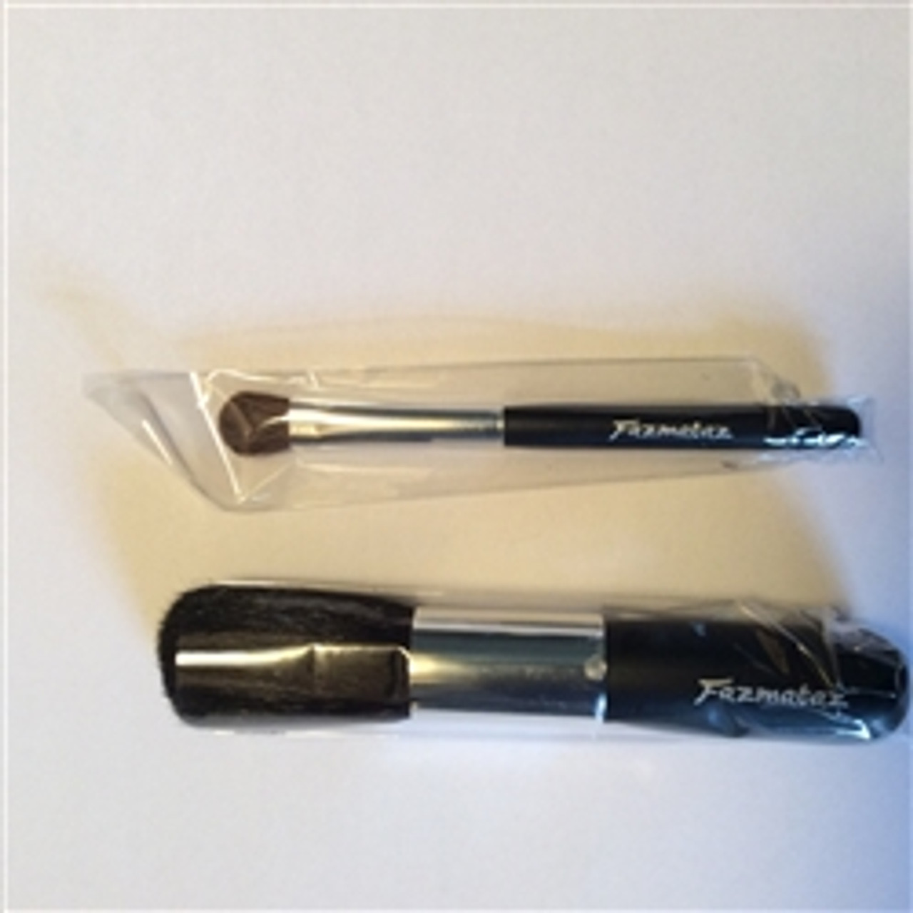 Fazmataz 2 brush set includes kabuki