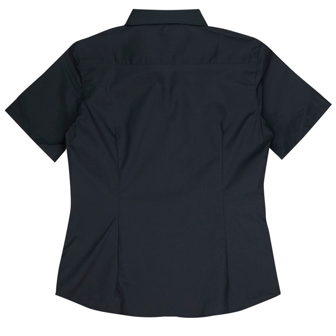 A short-sleeve button-up shirt in black, featuring a back yoke and a plain design, with a logo on the side.