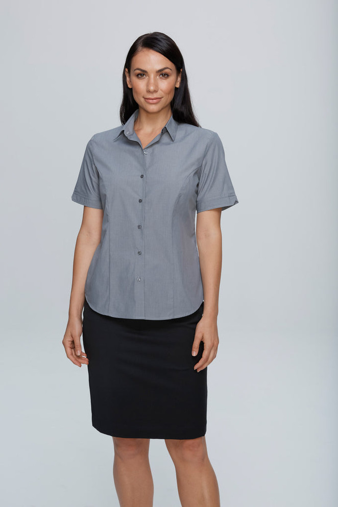 A short-sleeve button-up shirt in a grey shade, featuring a fitted design and a classic collar. It has a logo.
