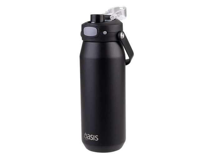 A drink bottle in matte black with a quick-release lid and a carry handle. It features a logo on the front.
