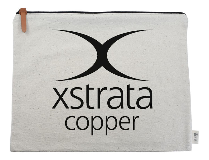 A light-coloured conference bag featuring a logo, with a zip closure and a leather pull tab.