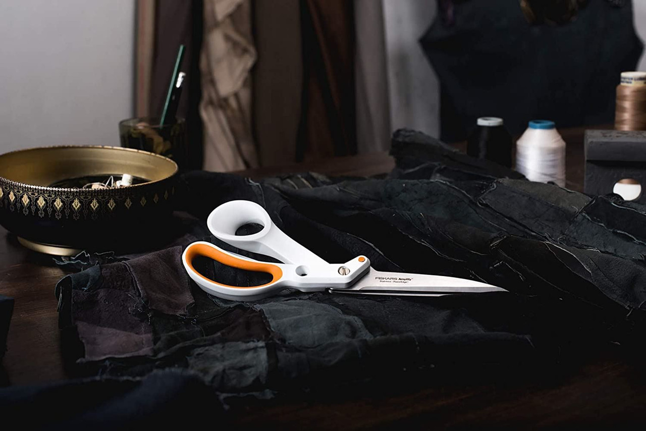 Fiskars Razor Edges Fiskars Amplify Razor Edge Scissors: Dressmaking Shears: 24cm/9.5in ...