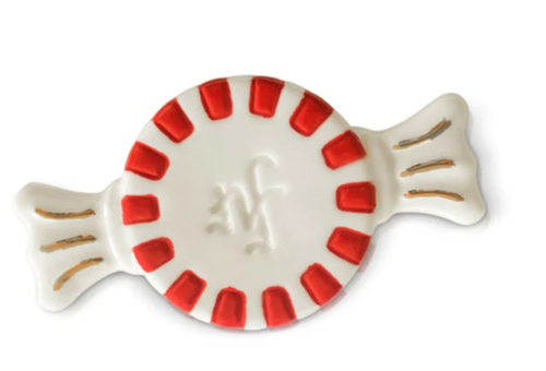 Looking for a sweet addition to your base piece this holiday season? Capture the spirit of the season and spread the joy with the new peppermint dream mini!

hand wash only