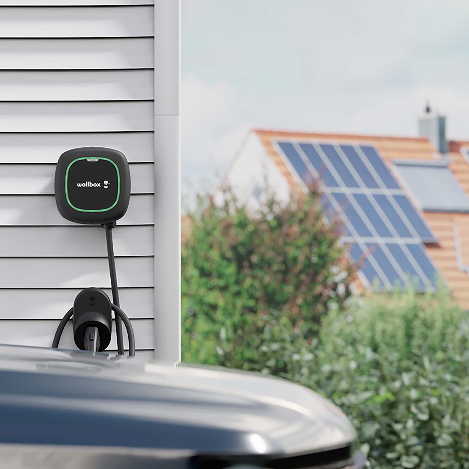 EV charger powered by solar