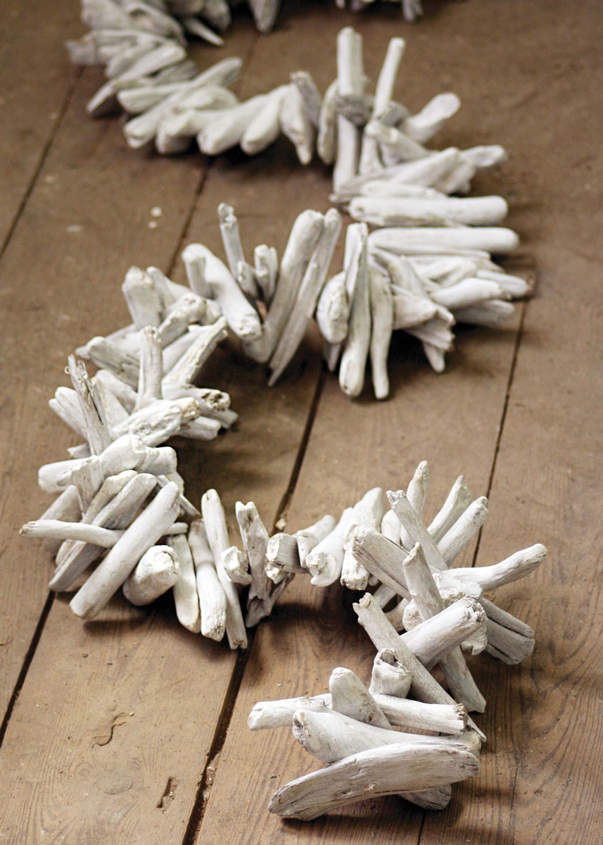 Driftwood Garland Bella Coastal Decor