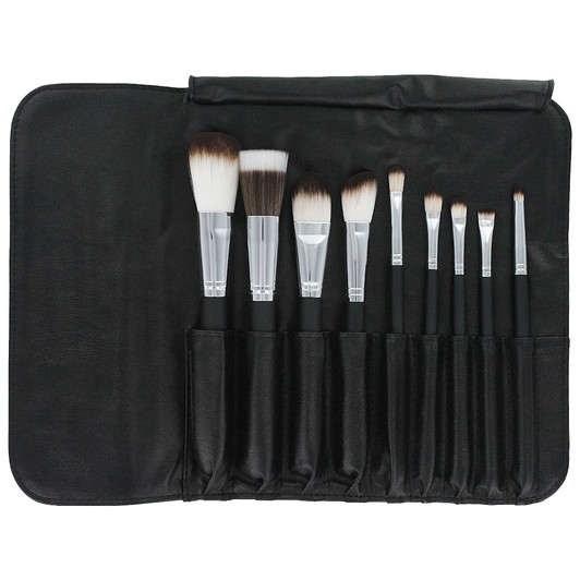 Brigette's Boutique Signature Synthetic Brush Kit in Roll Bag