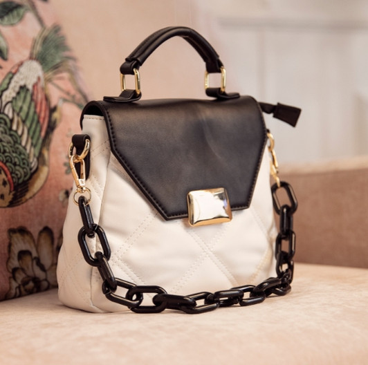 Jen & Co Ollie Quilted Crossbody w/ Chain Strap style shot 2