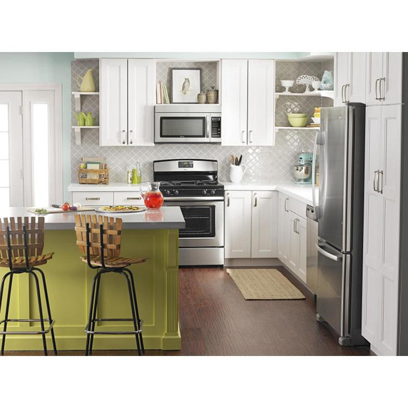 Amana® 33-inch Wide Amana® Bottom-Freezer Refrigerator with EasyFreezer™ Pull-Out Drawer − 22 cu. ft. Capacity ABB2224BRM