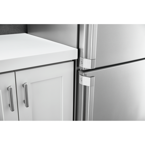 Bottom-Mount Refrigerator 24-inches wide URB551WNGZ