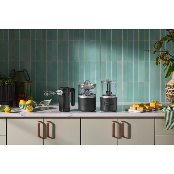 KitchenAid Go™ Cordless Citrus Juicer - battery included KCJR161BM KitchenAid Go™ Cordless Citrus Juicer - battery included KCJR161BM